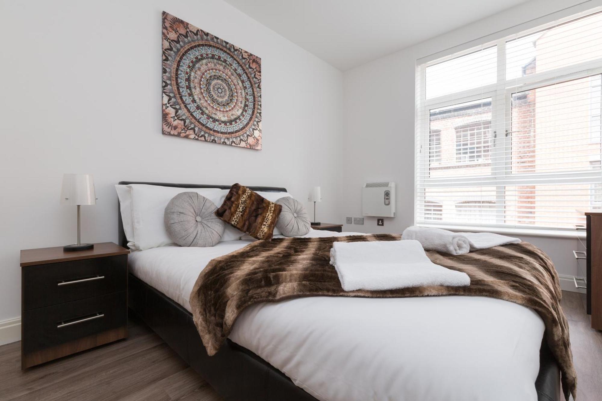 24-7 Secured City Centre Apartments With Free Underground Parking And Wifi Birmingham Extérieur photo