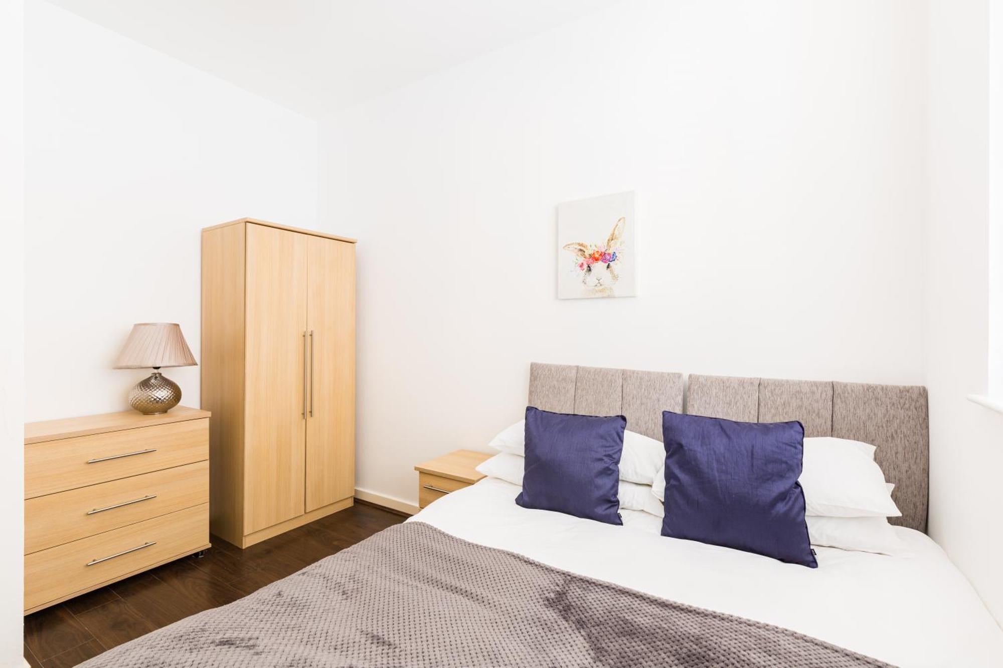 24-7 Secured City Centre Apartments With Free Underground Parking And Wifi Birmingham Extérieur photo