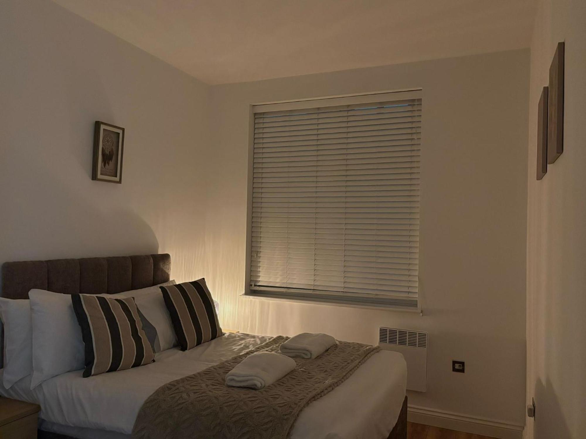 24-7 Secured City Centre Apartments With Free Underground Parking And Wifi Birmingham Extérieur photo